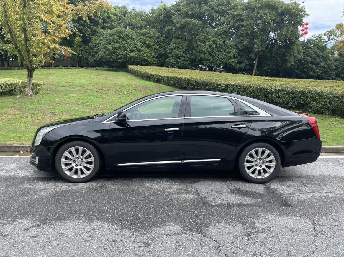 Cadillac XTS 2015 thumb 2
