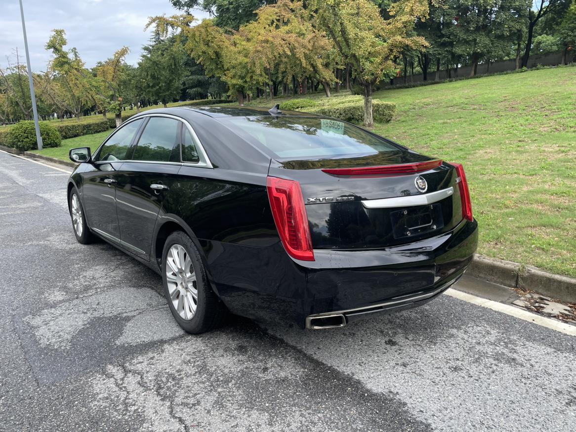 Cadillac XTS 2015 thumb 3