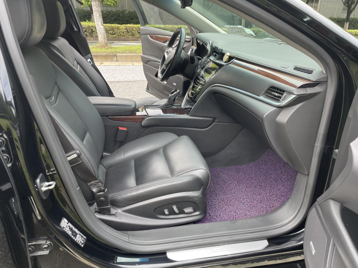 Cadillac XTS 2015 thumb 8