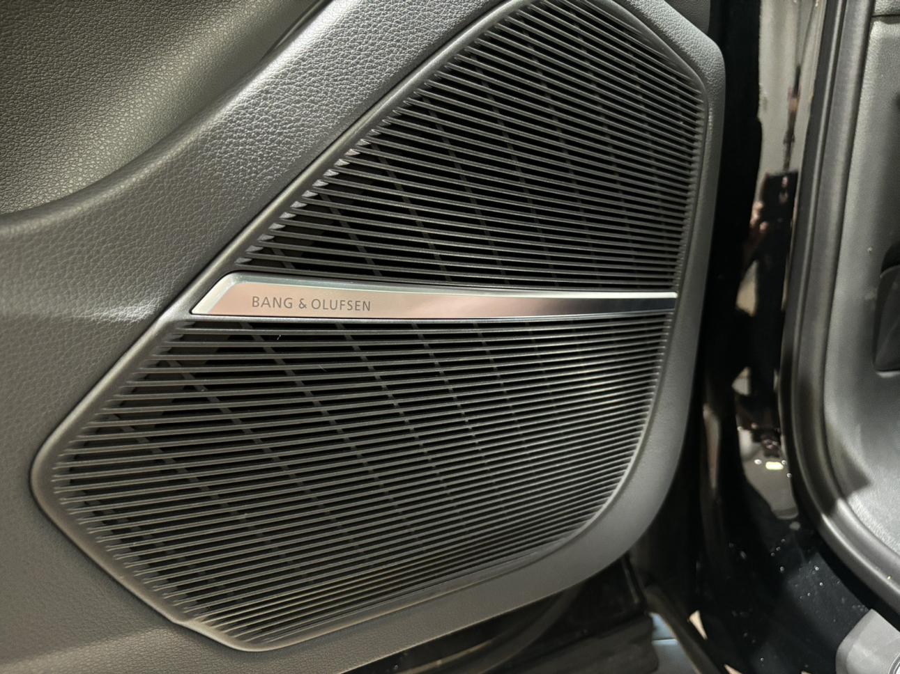 Audi Q7 2025 thumb 5
