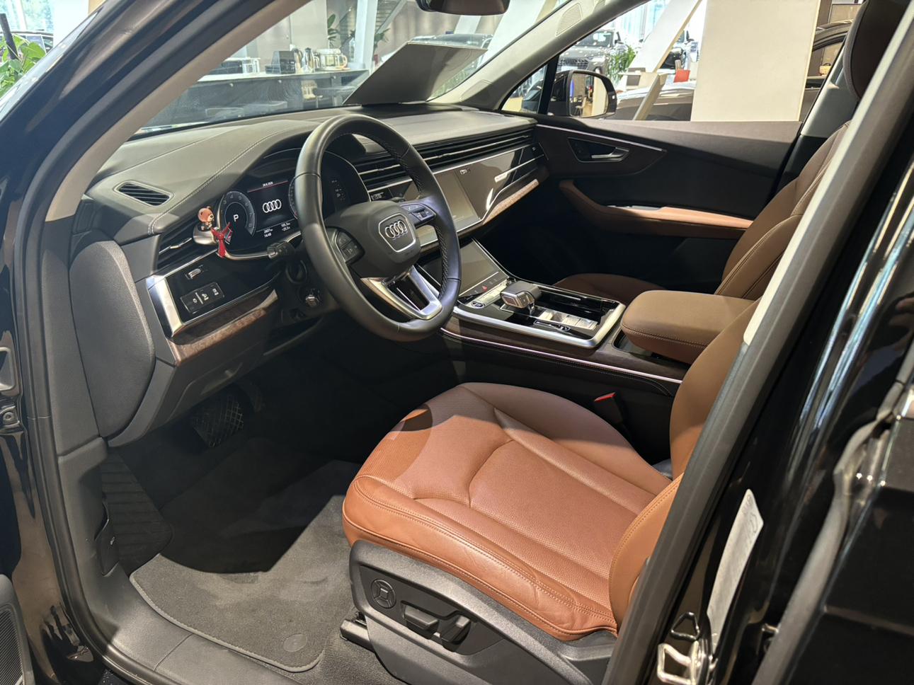Audi Q7 2025 thumb 8