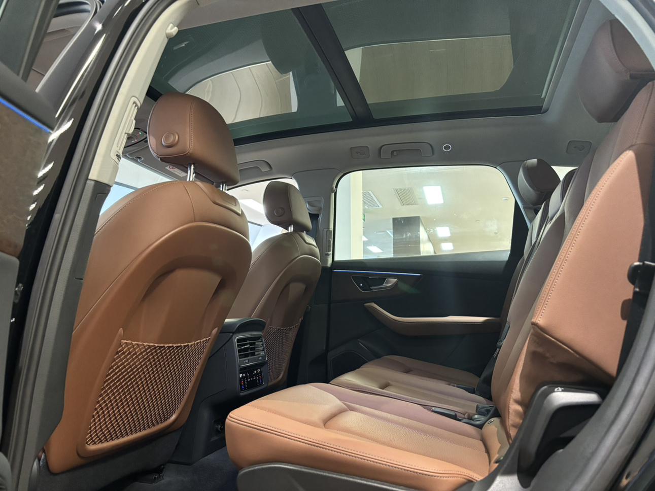 Audi Q7 2025 thumb 9