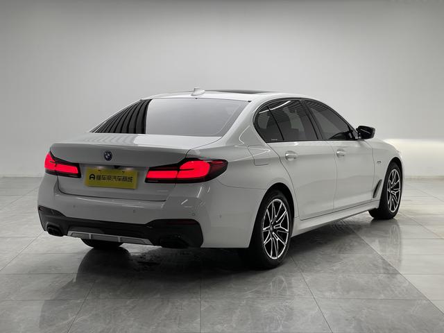 BMW 5 серии 2022 thumb 5