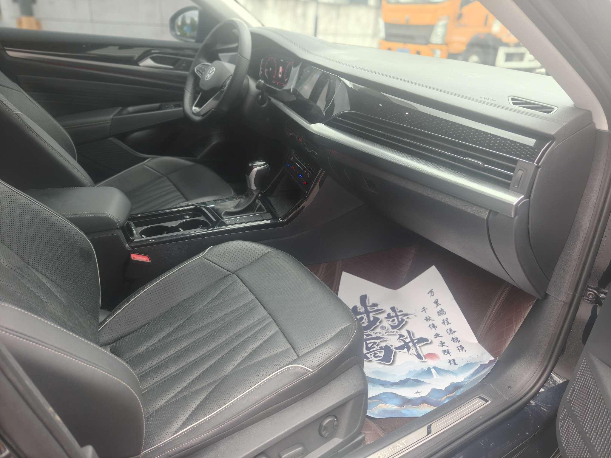 Volkswagen Passat (North America and China) 2023 thumb 8