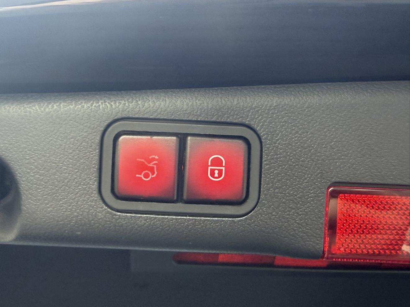 Mercedes-Benz E-Класс 2021 thumb 3