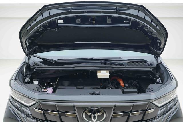 Toyota Alphard 2024 thumb 4
