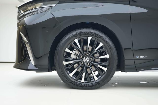 Toyota Alphard 2024 thumb 8