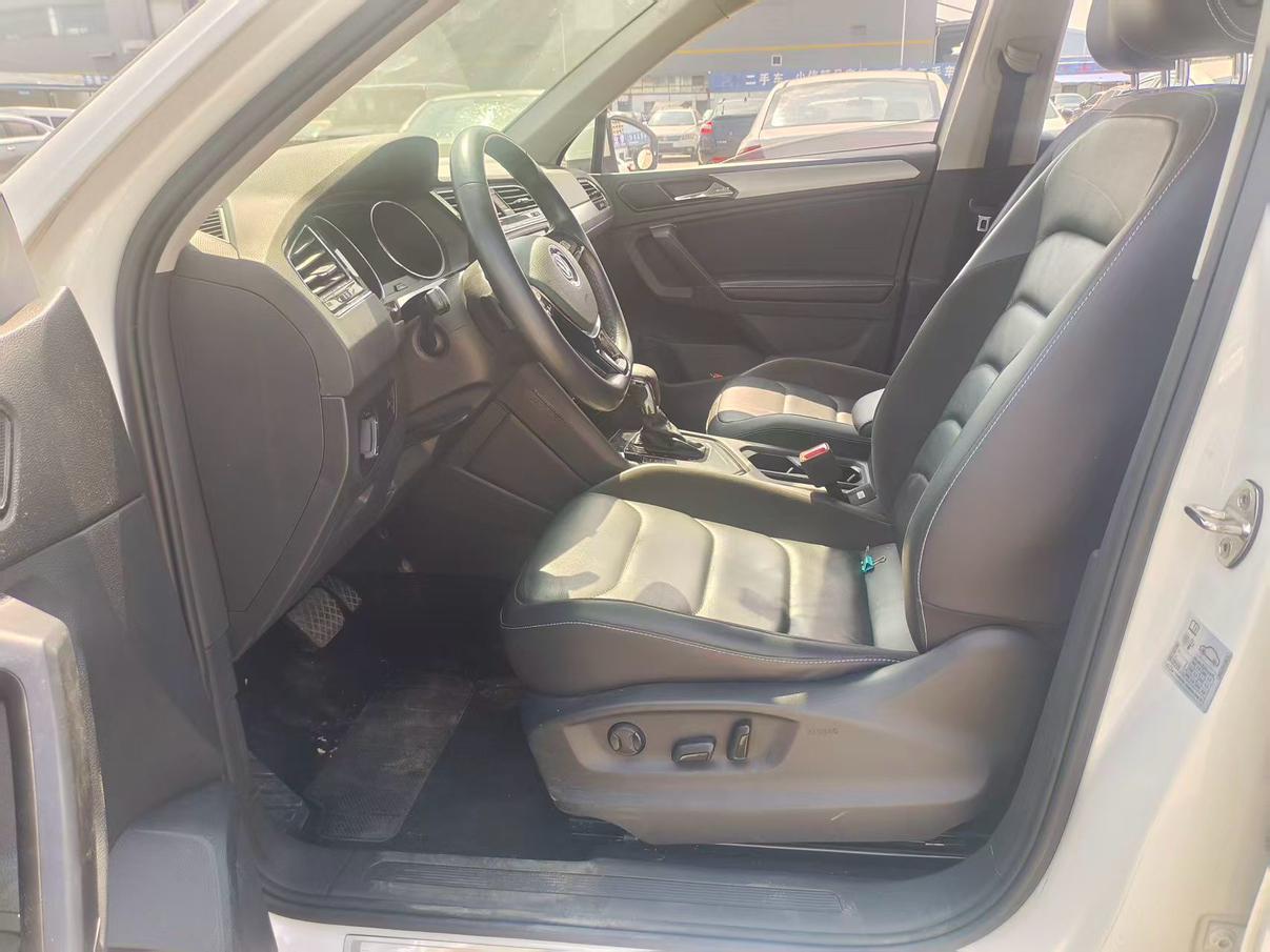 Volkswagen Tiguan 2018 thumb 6