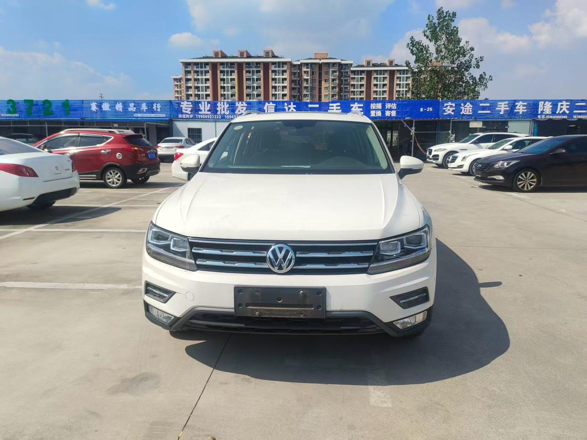 Volkswagen Tiguan 2018 thumb 9