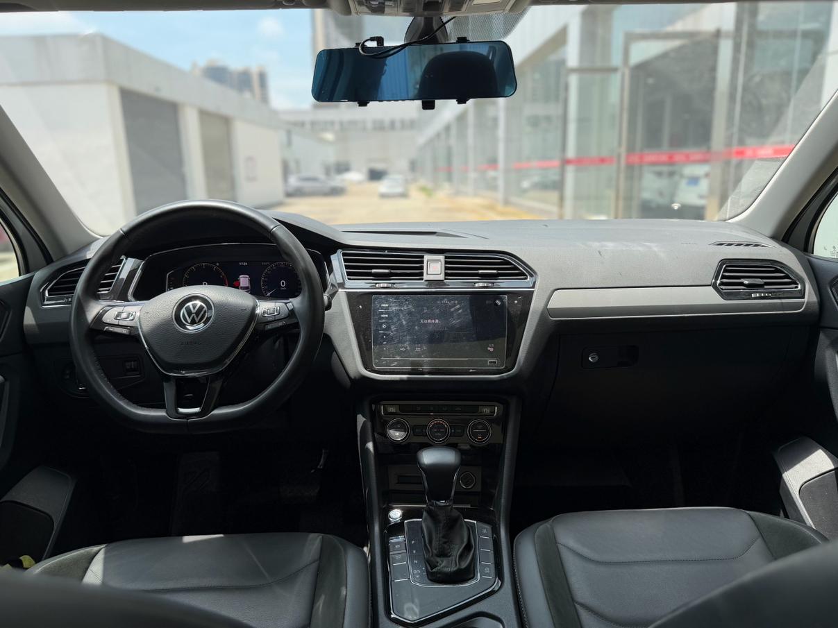 Volkswagen Tiguan 2021 thumb 12