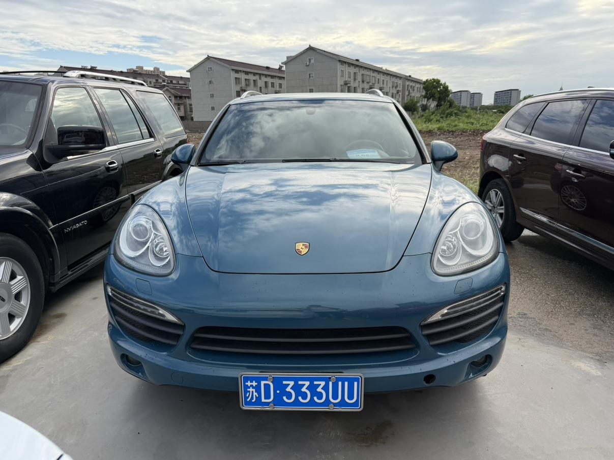 Porsche Cayenne 2011 thumb 9