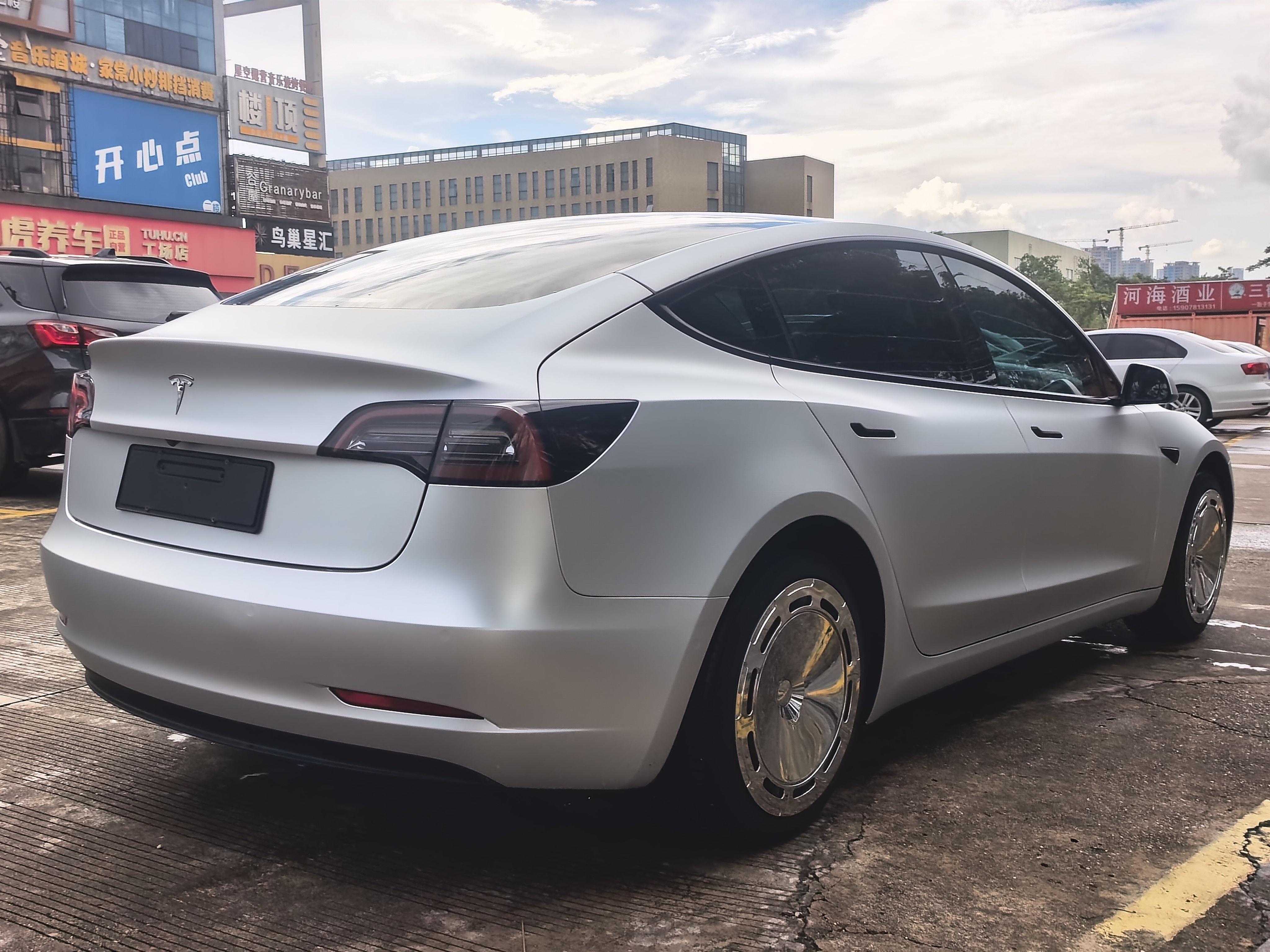 Tesla Model 3 2022 thumb 5