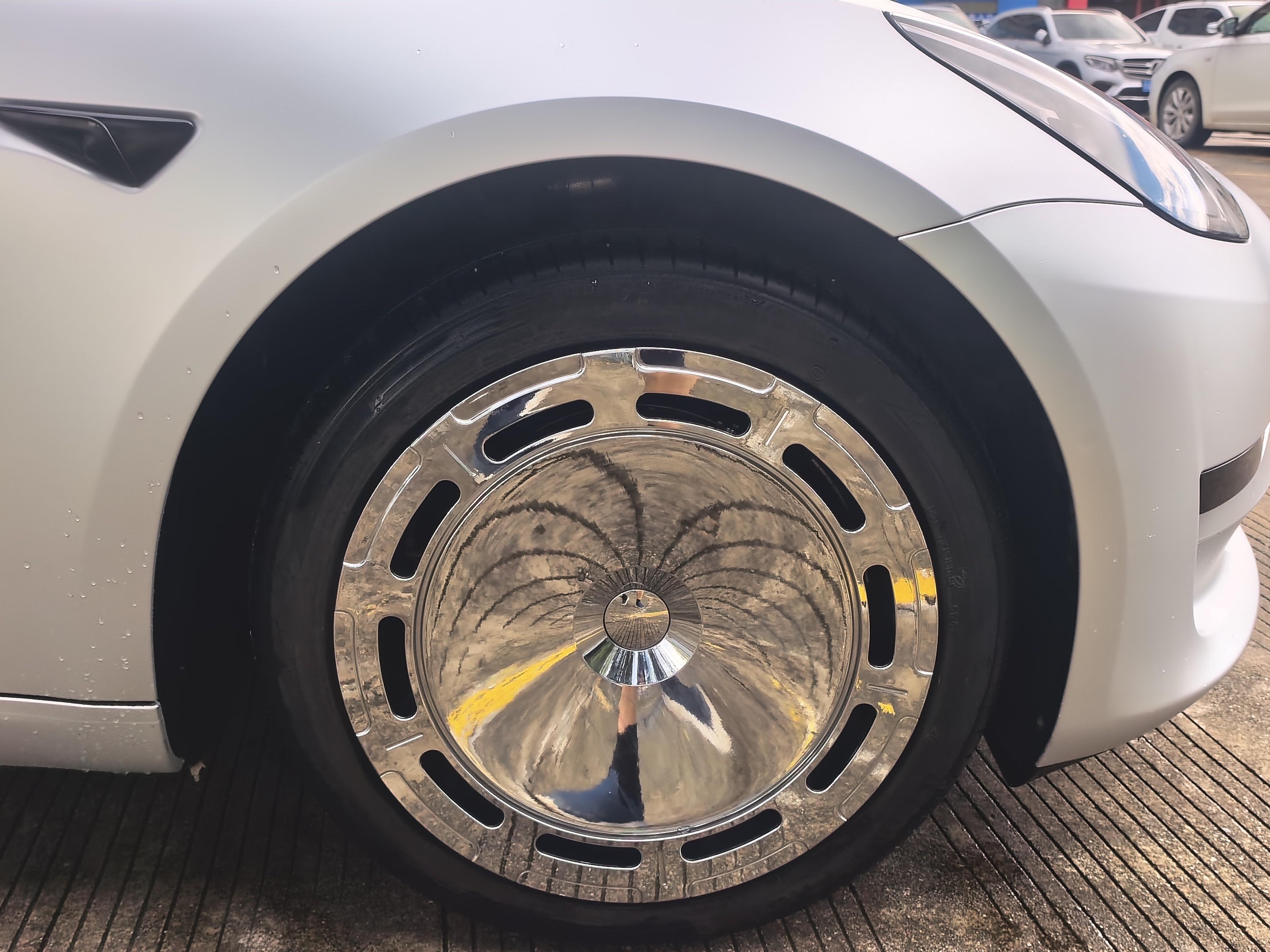Tesla Model 3 2022 thumb 10