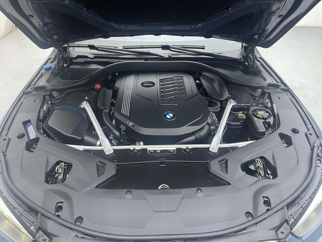 BMW 8 серии 2021 thumb 4