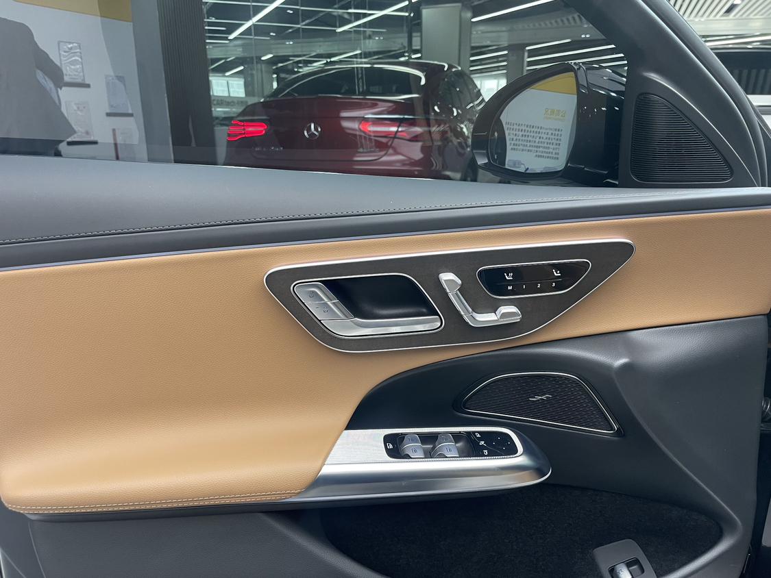 Mercedes-Benz E-Класс 2024 thumb 12