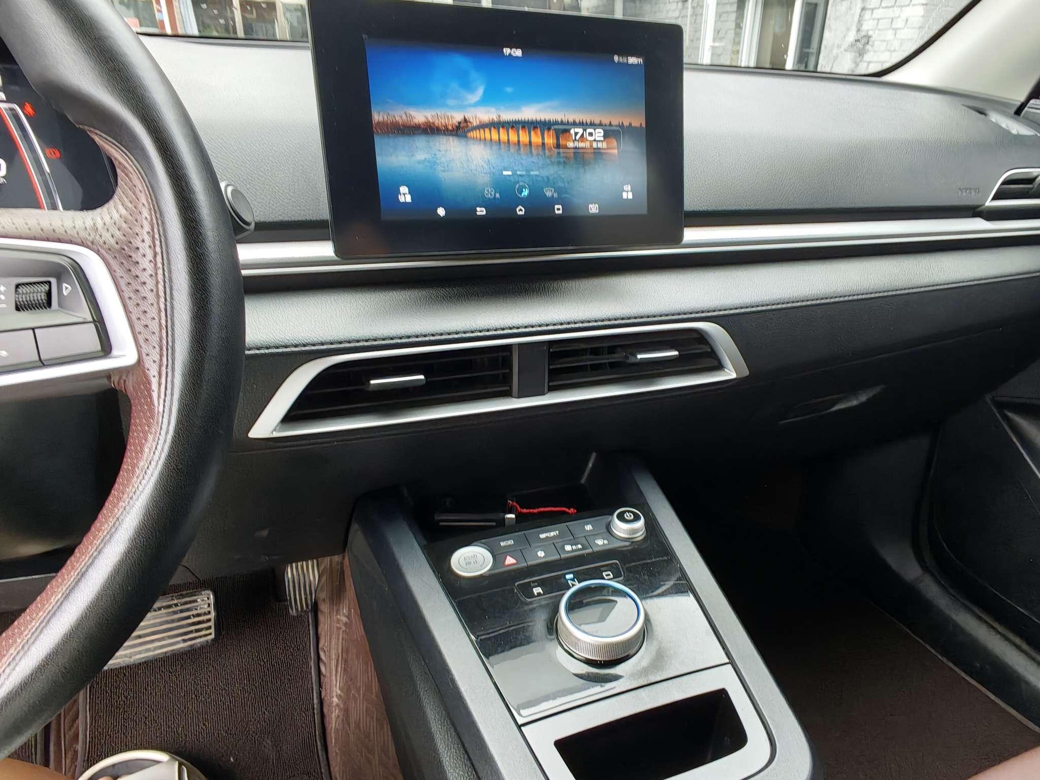 BYD E2 2019 thumb 4