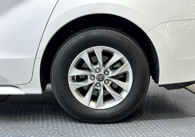 Toyota Granvia 2023 thumb 7