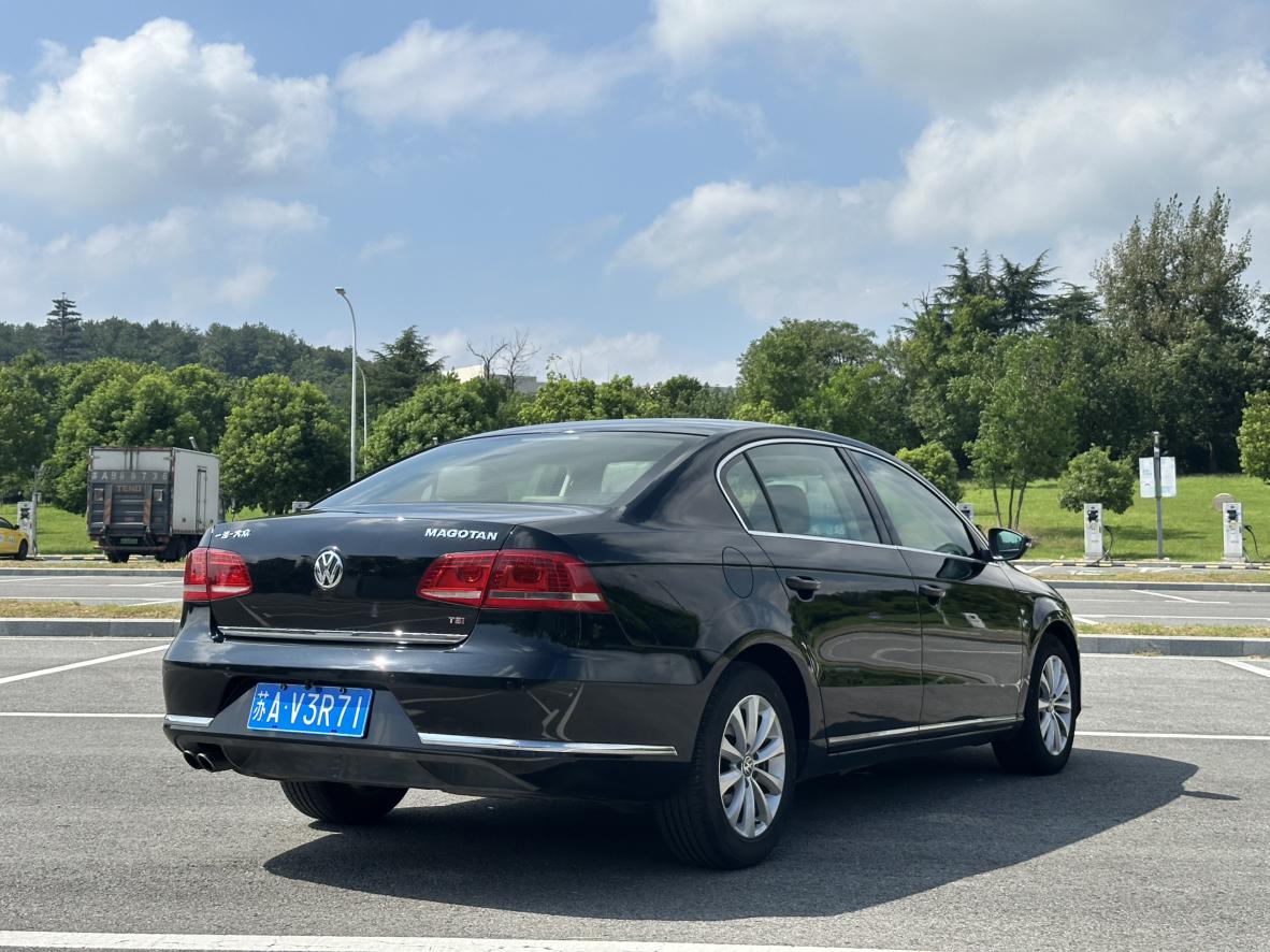 Volkswagen Magotan 2015 thumb 5