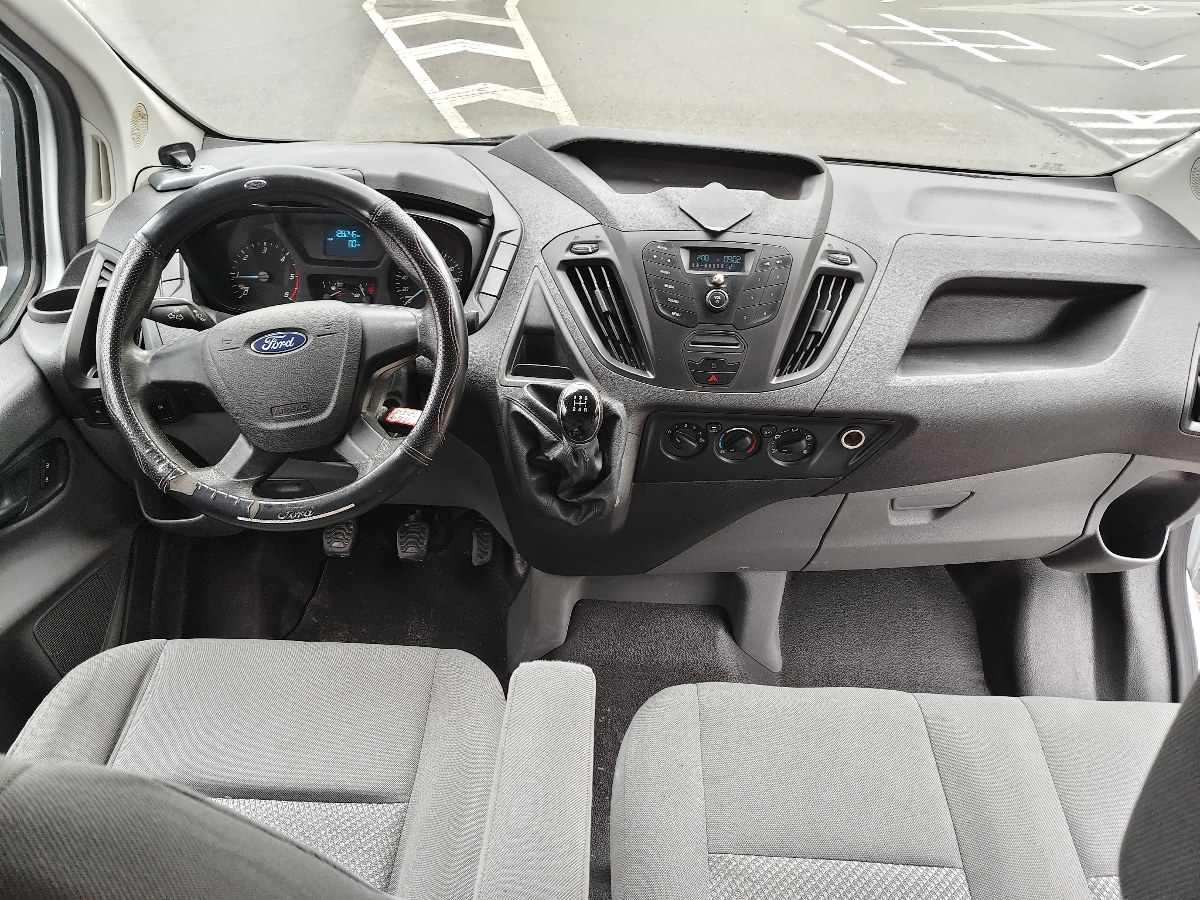 Ford Transit 2019 thumb 6
