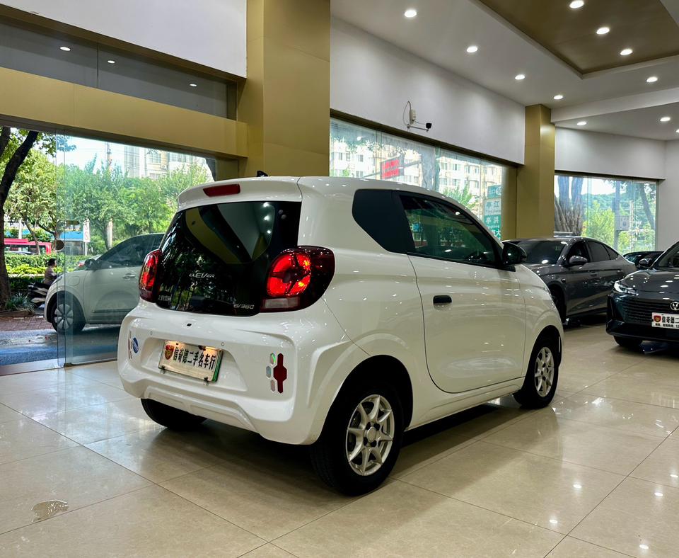 Roewe Clever 2022 thumb 5