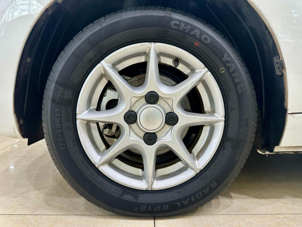 Roewe Clever 2022 thumb 7