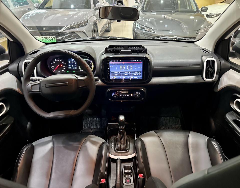 Roewe Clever 2022 thumb 8