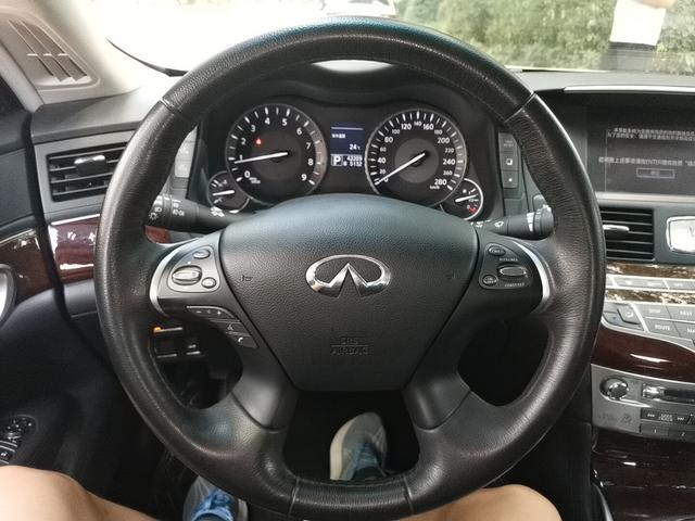 Infiniti Q70 2013 thumb 5