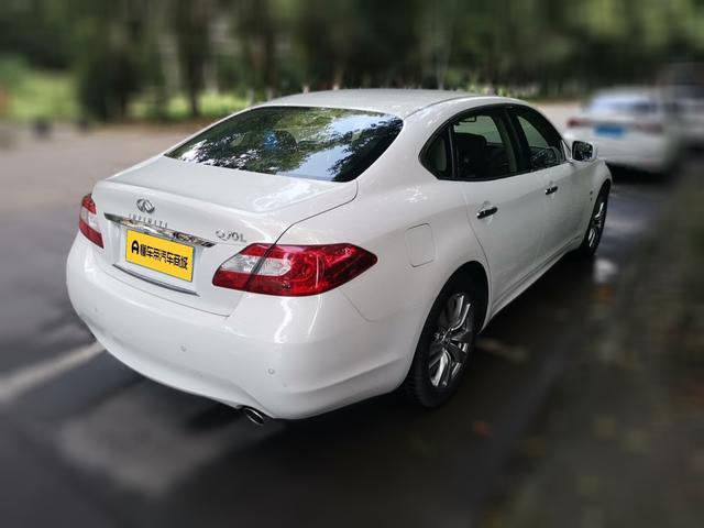 Infiniti Q70 2013 thumb 12
