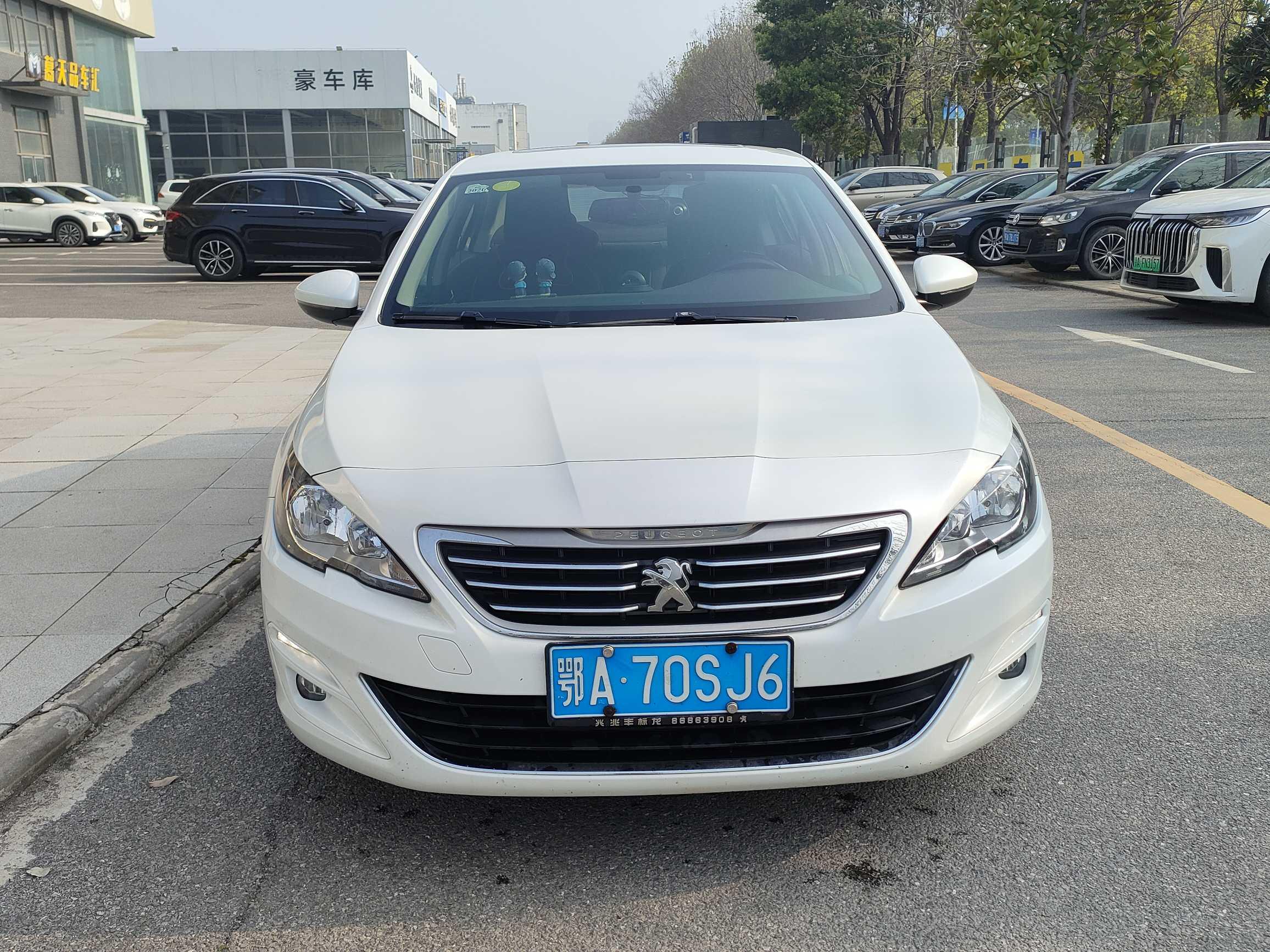 Peugeot 408 2014 thumb 9