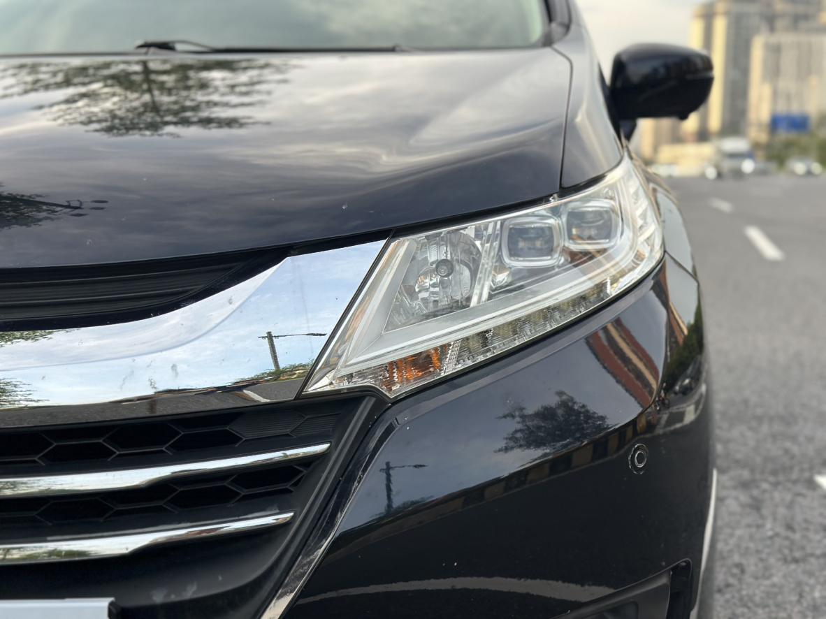 Honda Odyssey 2015 thumb 10