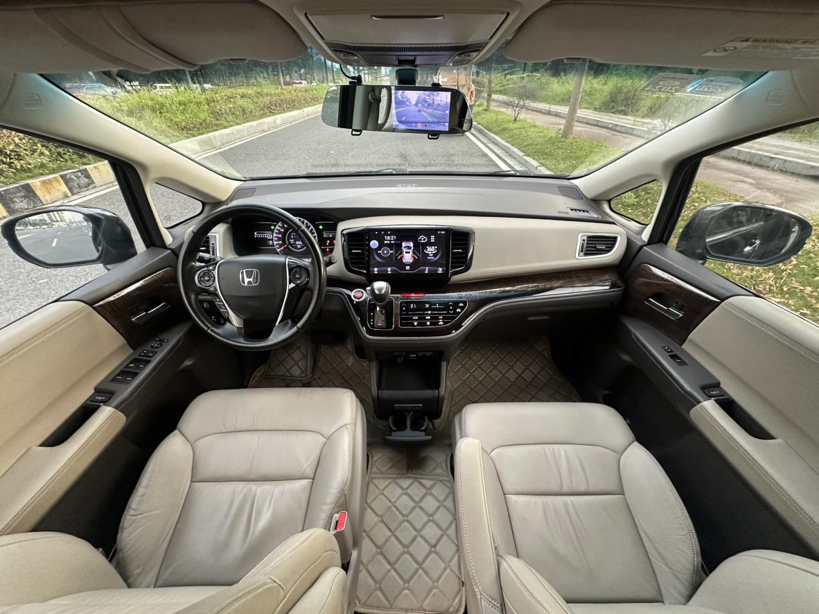 Honda Odyssey 2015 thumb 11