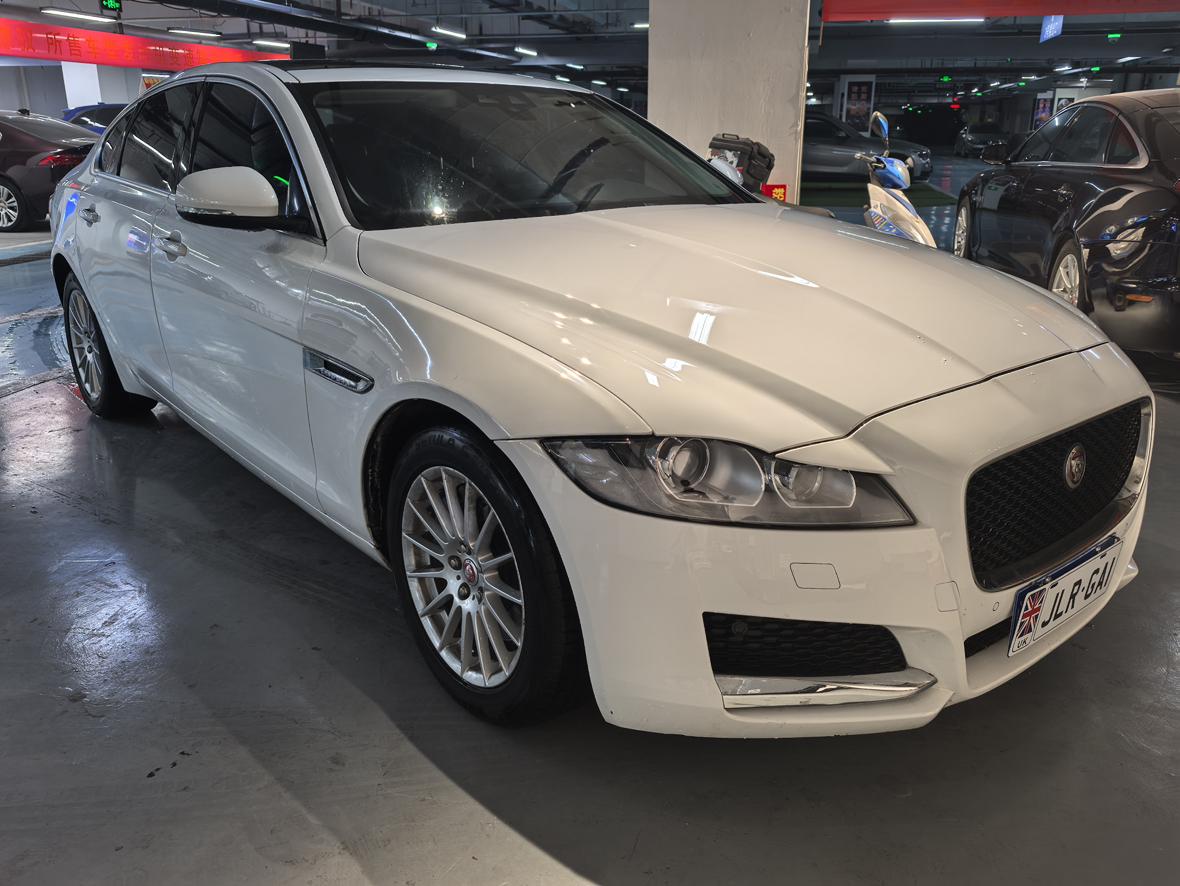 Jaguar XF 2016 thumb 12