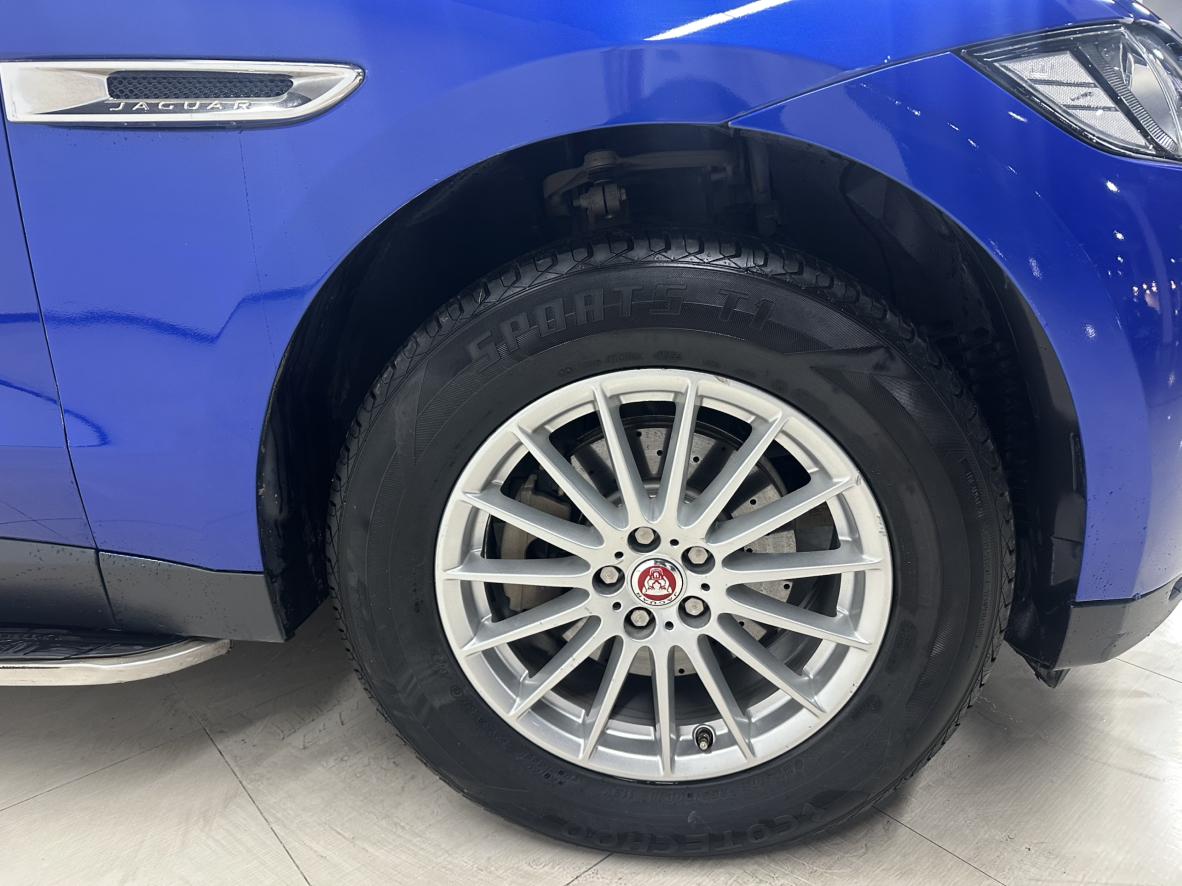 Jaguar F-Pace 2018 thumb 6