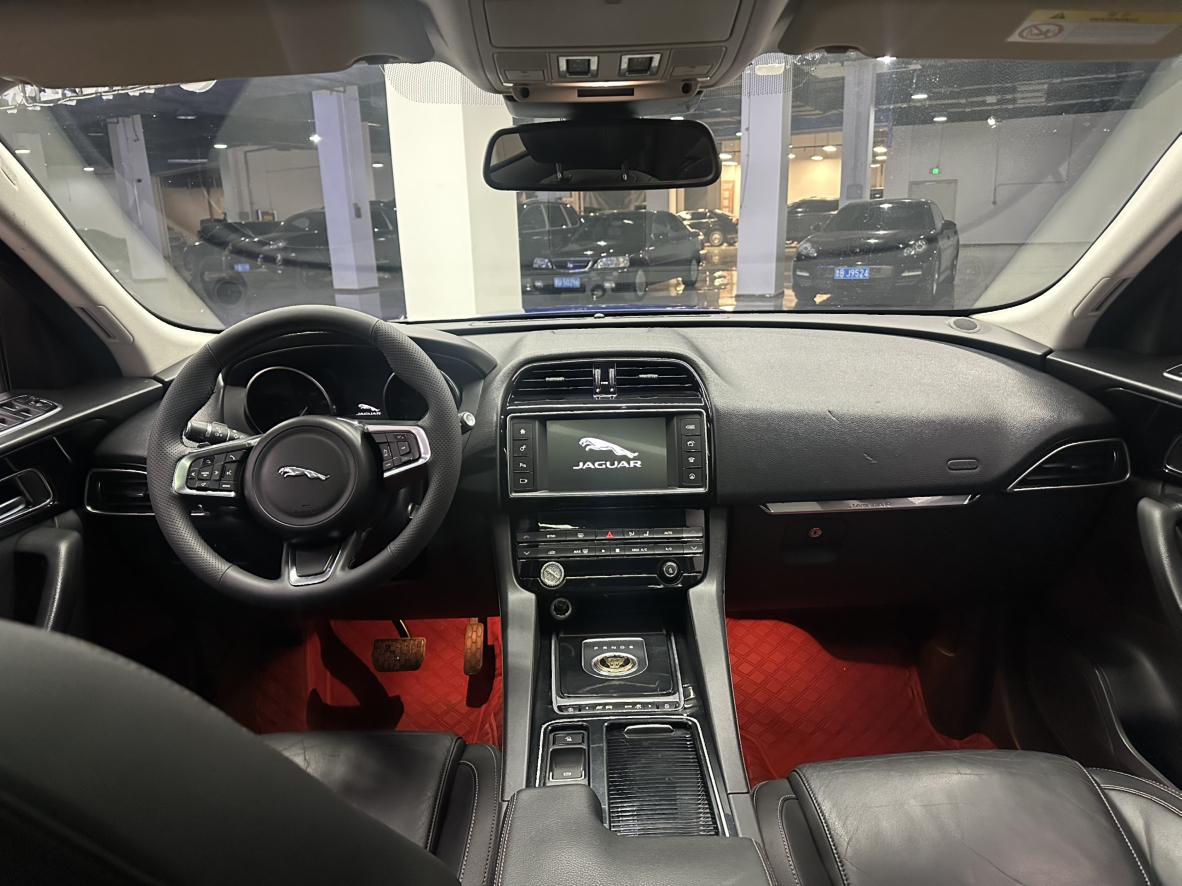 Jaguar F-Pace 2018 thumb 7