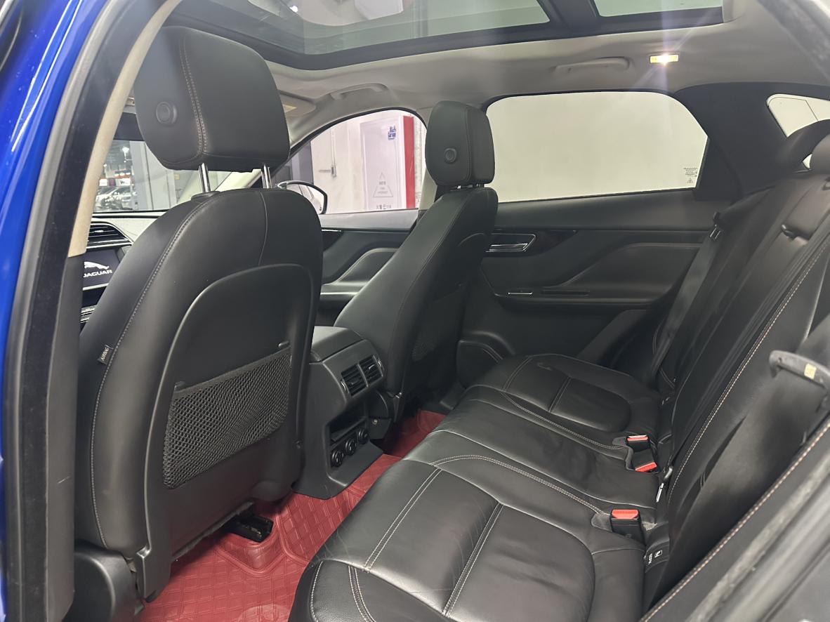 Jaguar F-Pace 2018 thumb 12
