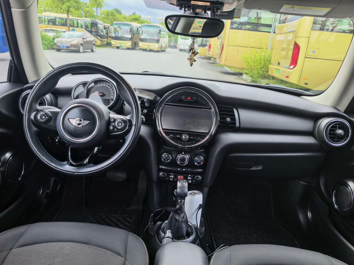 Mini Hatch 2016 thumb 5