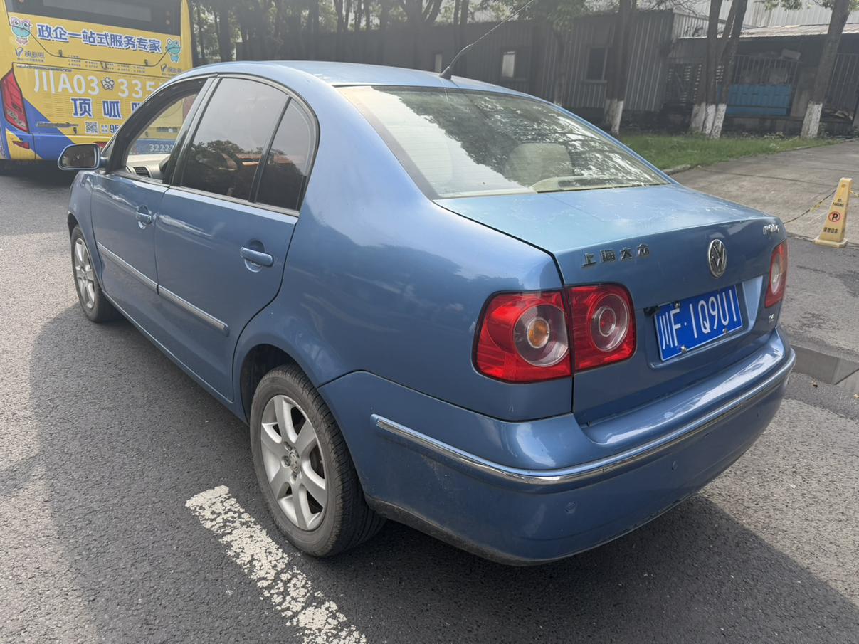 Volkswagen Polo 2009 thumb 3
