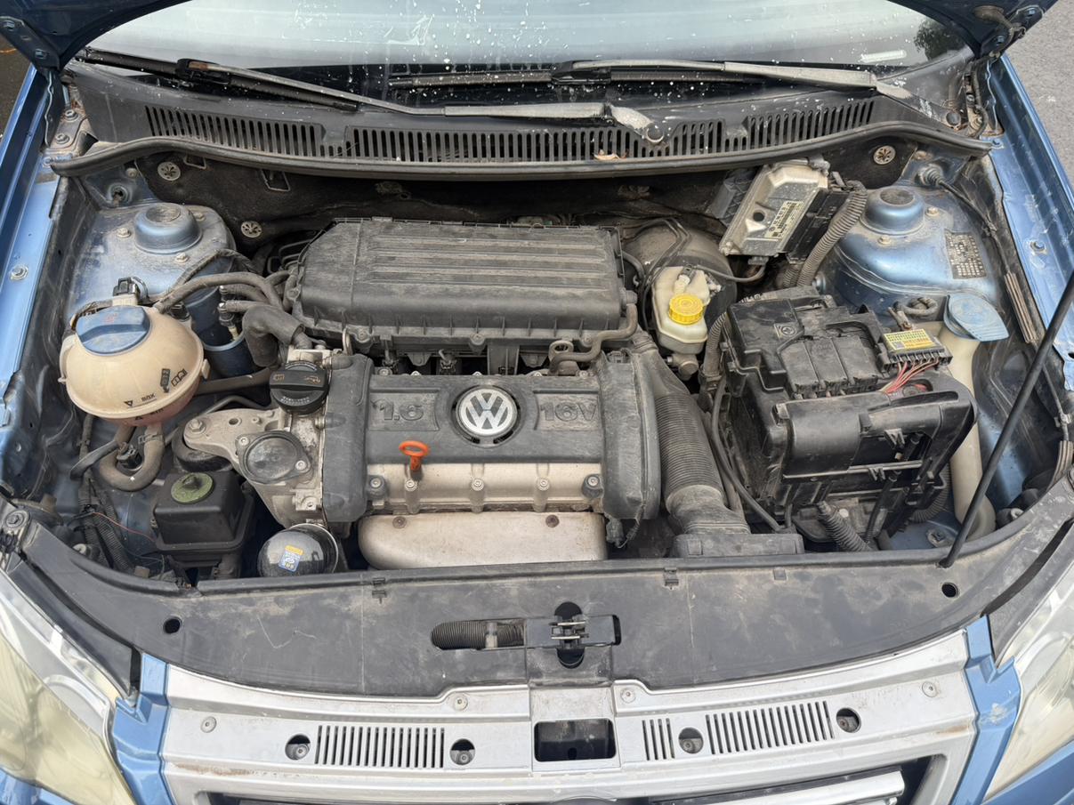 Volkswagen Polo 2009 thumb 6