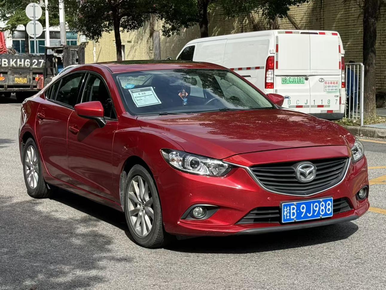Mazda Atenza 2015 thumb 10