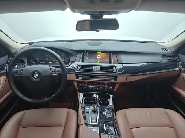 BMW 5 серии 2014 thumb 12