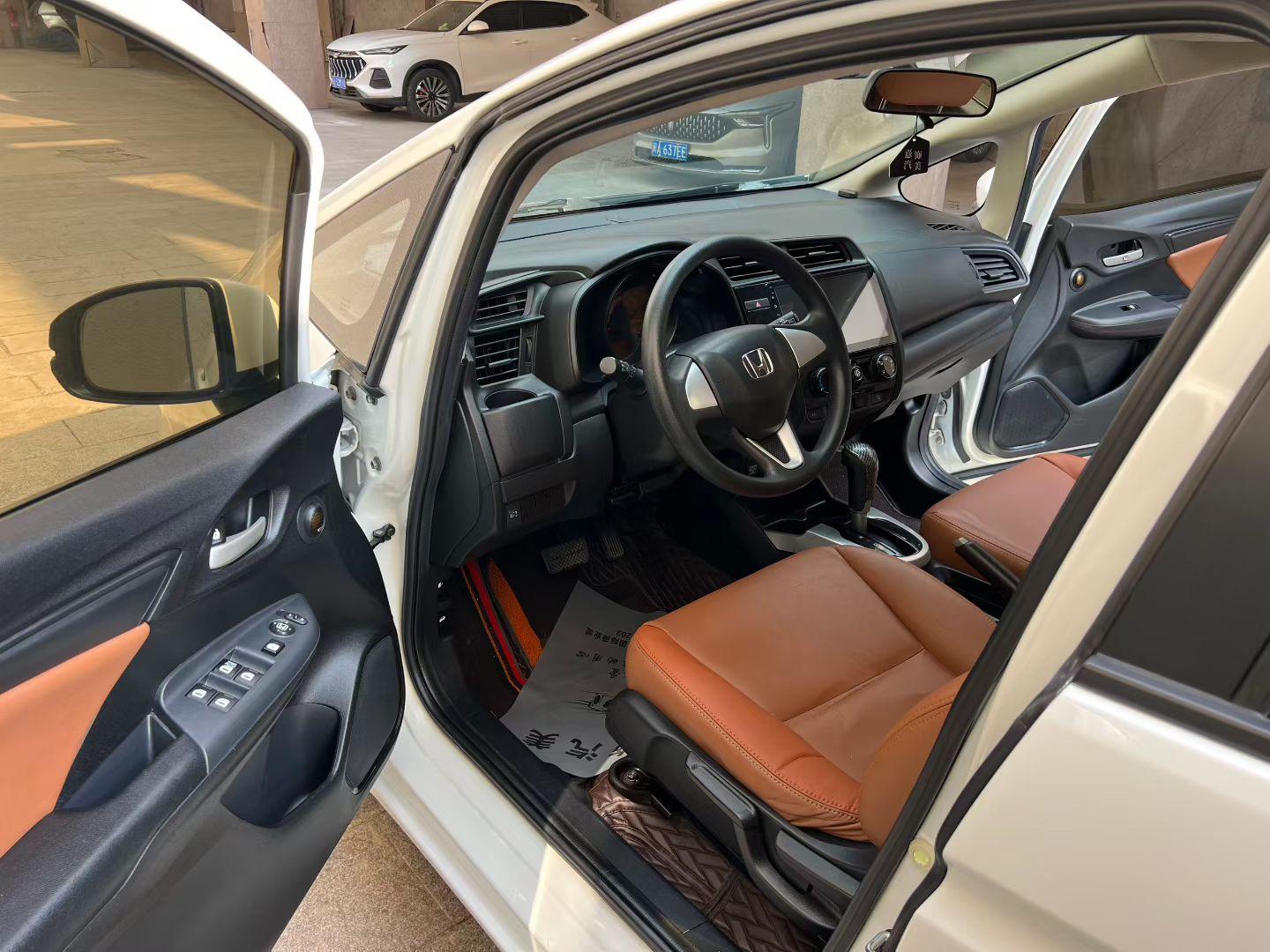 Honda Fit Shuttle 2018 thumb 4