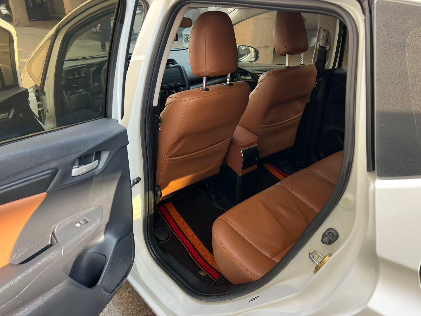 Honda Fit Shuttle 2018 thumb 6