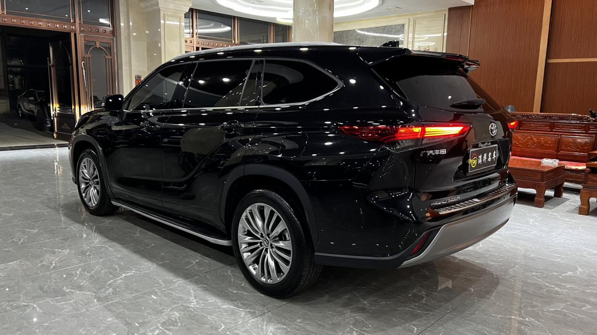 Toyota Highlander 2022 thumb 3