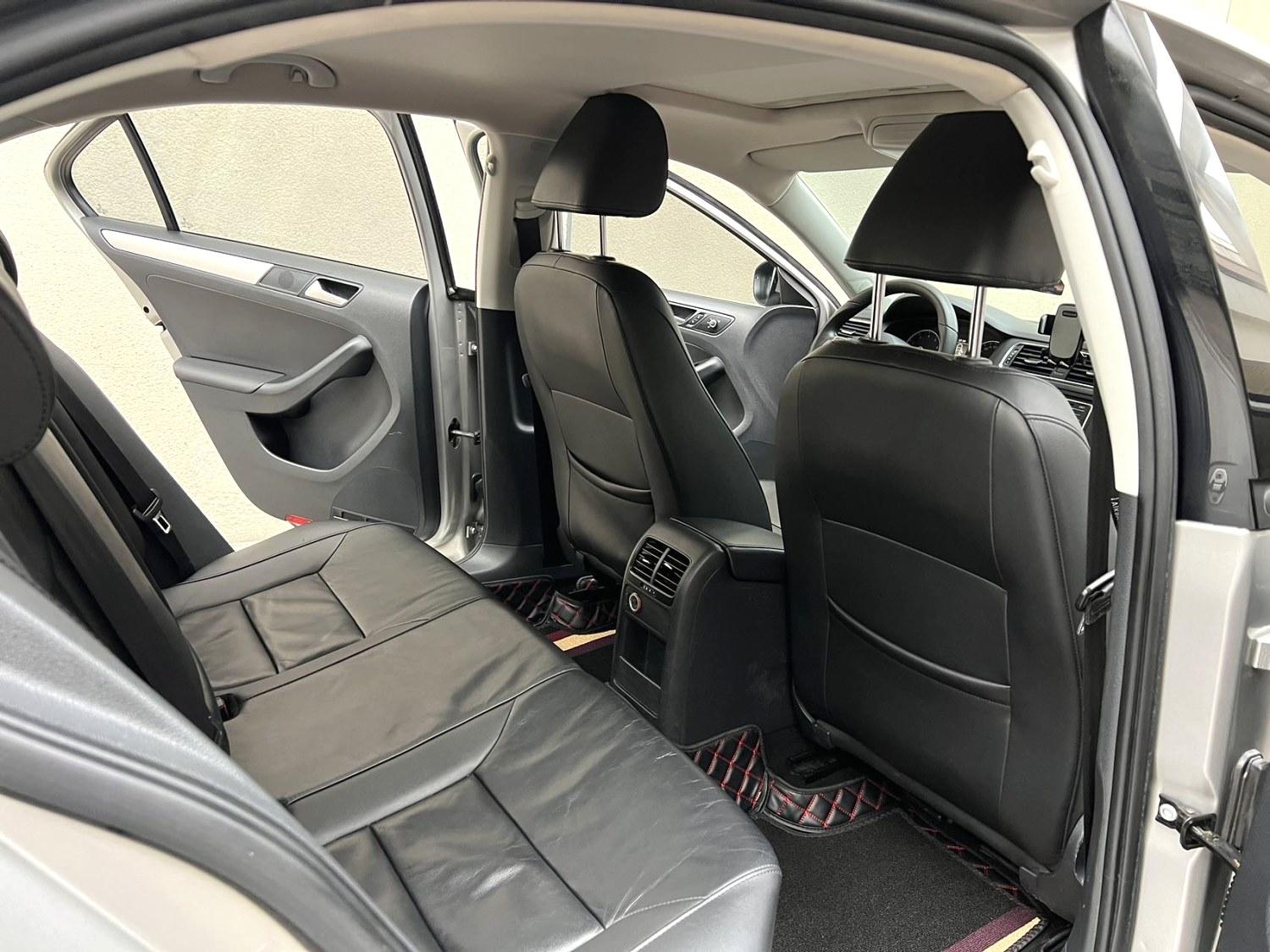 Volkswagen Sagitar 2014 thumb 7