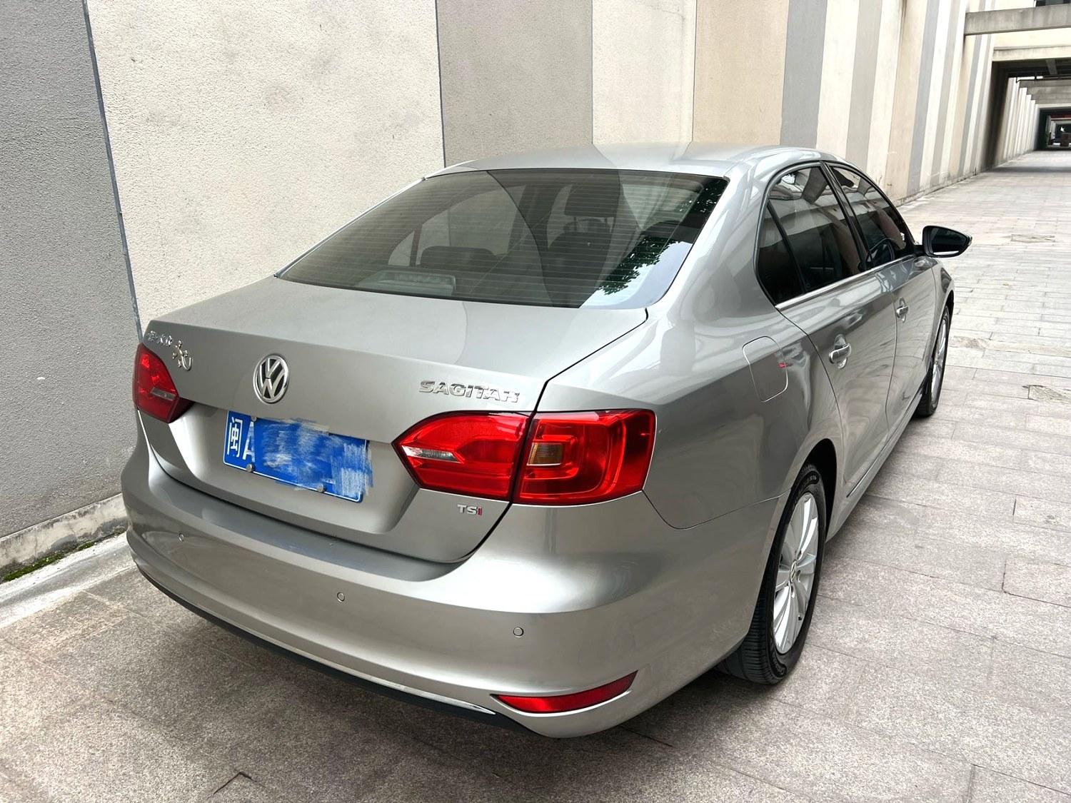 Volkswagen Sagitar 2014 thumb 11