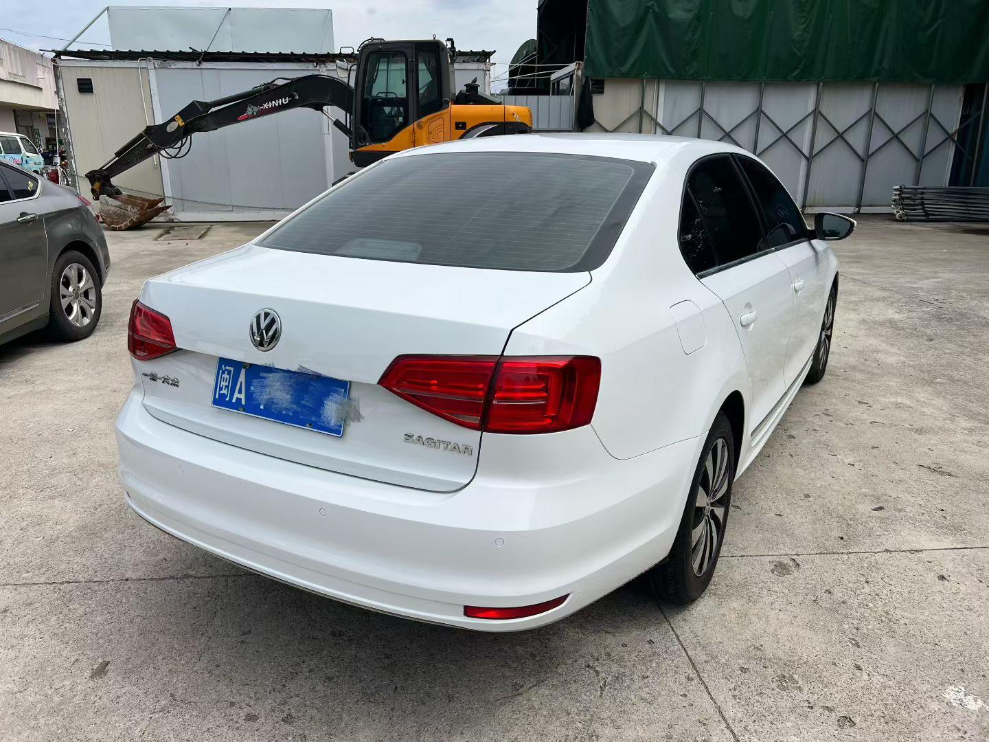 Volkswagen Sagitar 2018 thumb 11