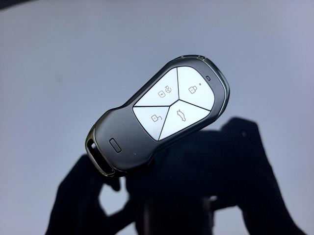Xpeng G9 2026 thumb 9