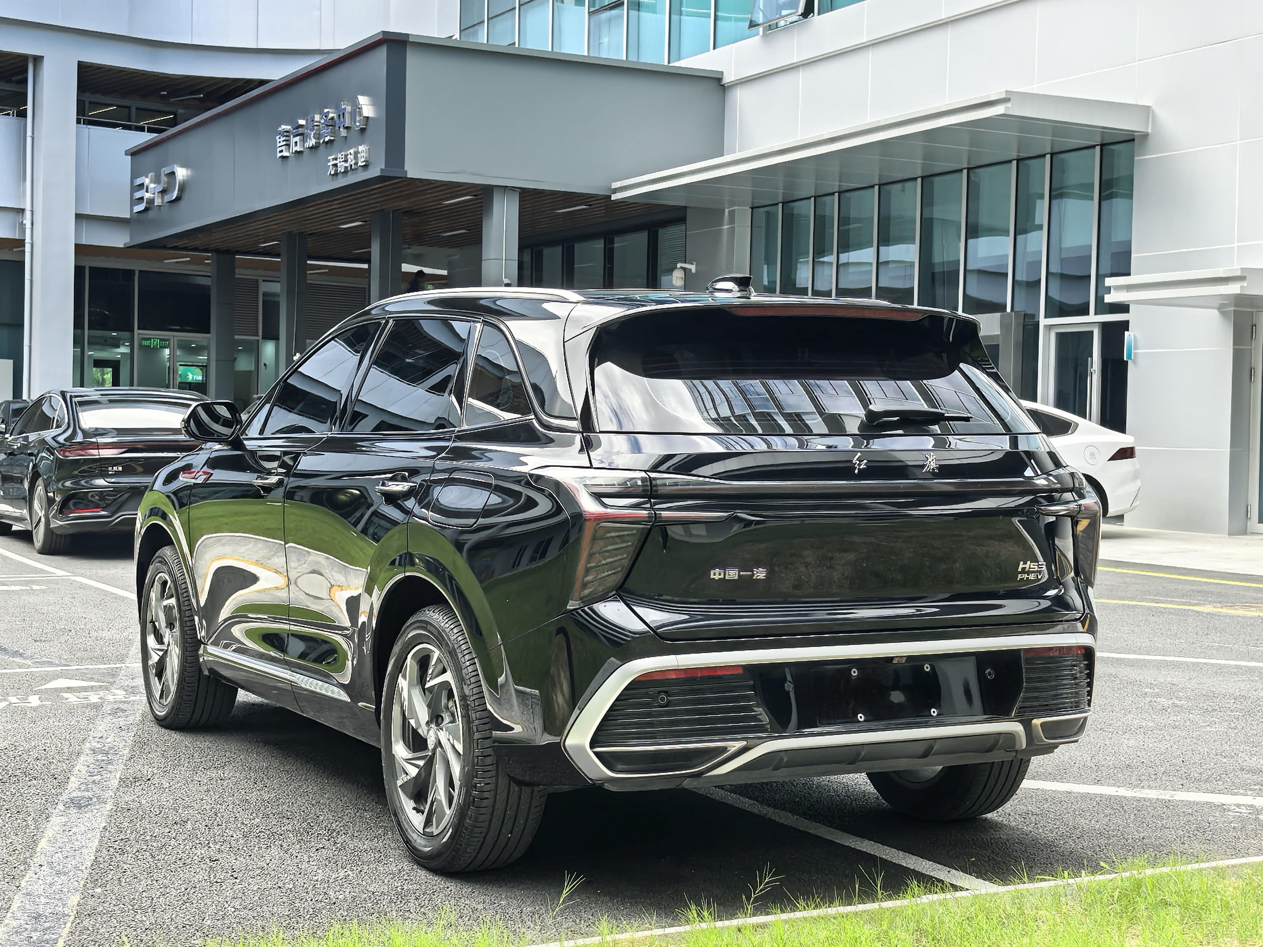 Hongqi HS3 2025 thumb 2