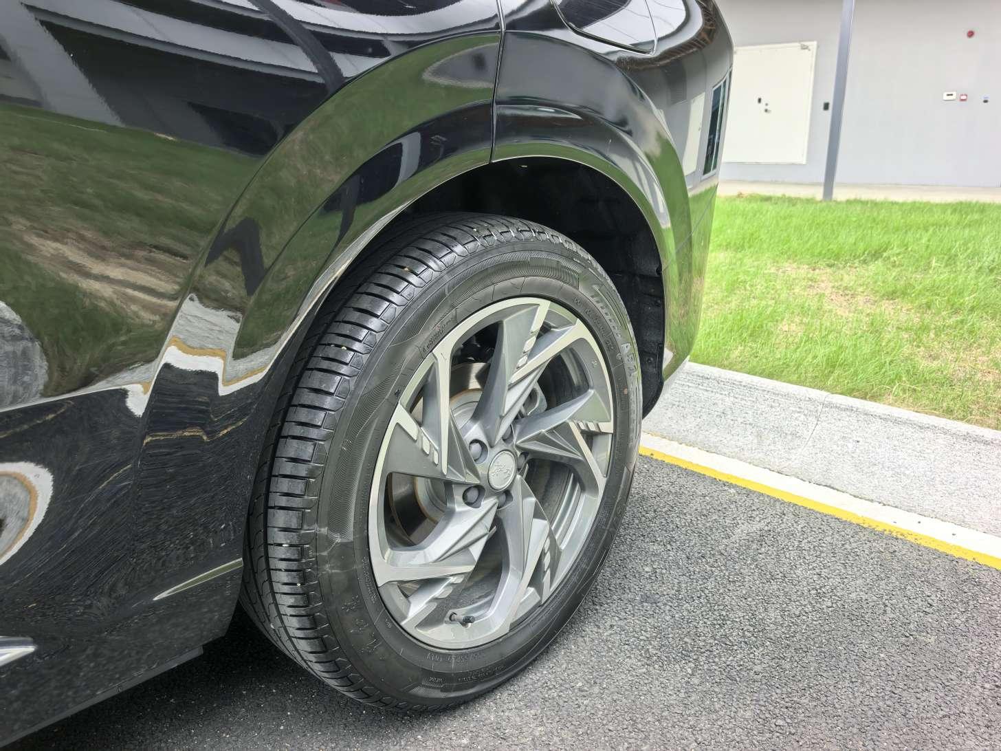 Hongqi HS3 2025 thumb 12
