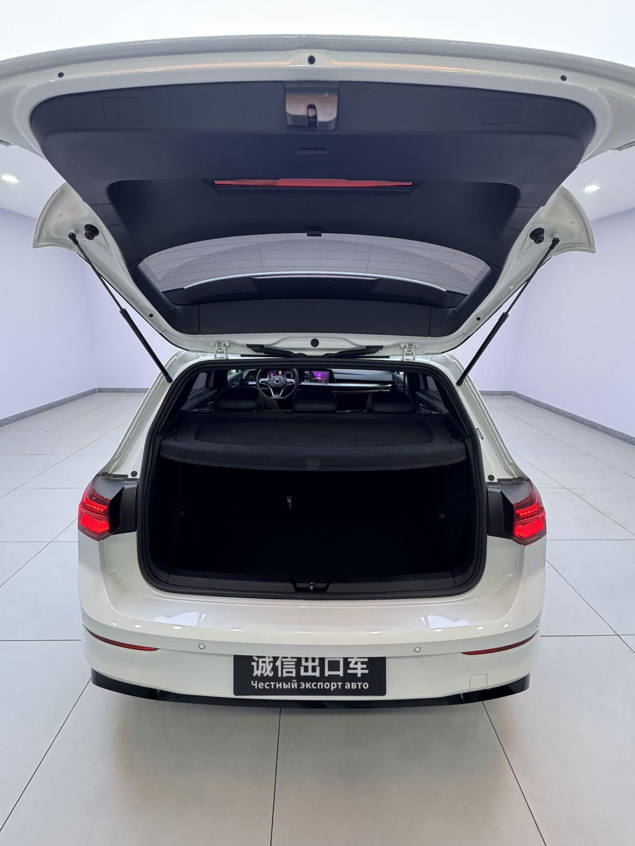 Volkswagen Golf Sportsvan 2021 thumb 7